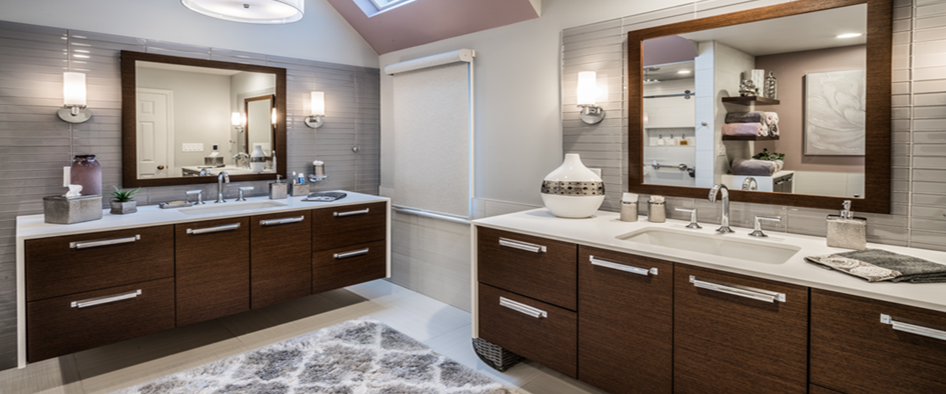 Spa bath with floating vanity