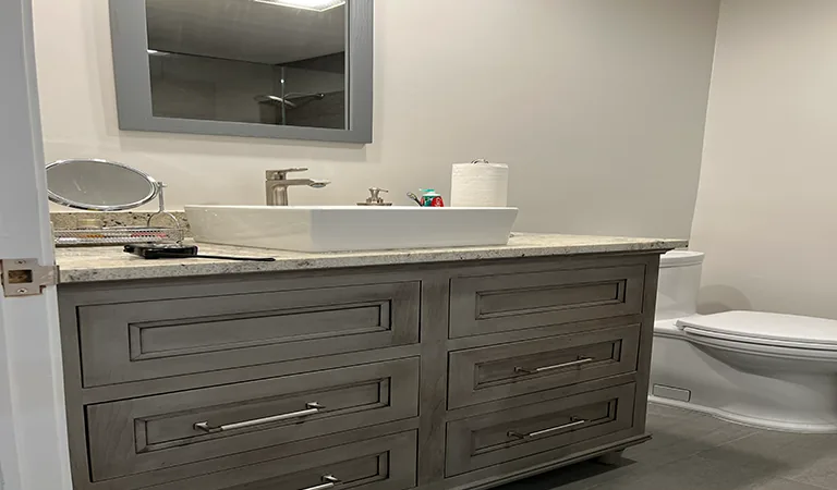Marble sink + brass faucet